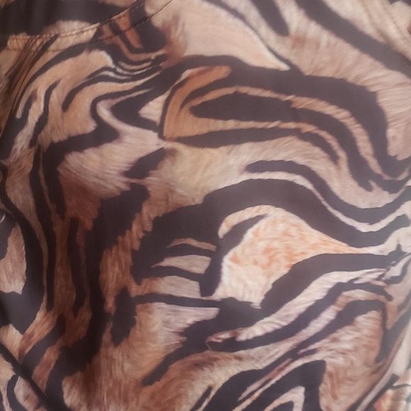 LIONETTE - Picture 2 of 3